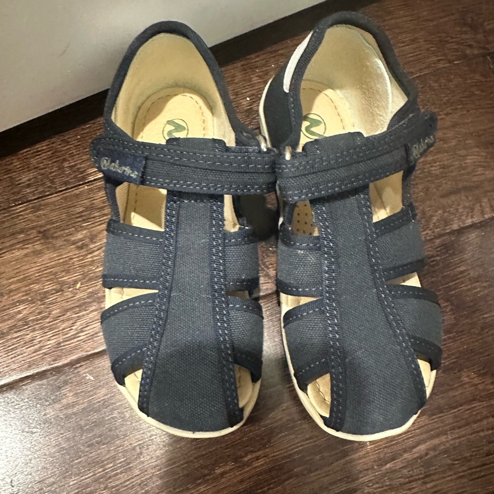 Naturino Children's Navy Sandals size 26